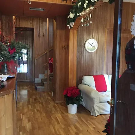 Dei Pini Panzió Pescasseroli