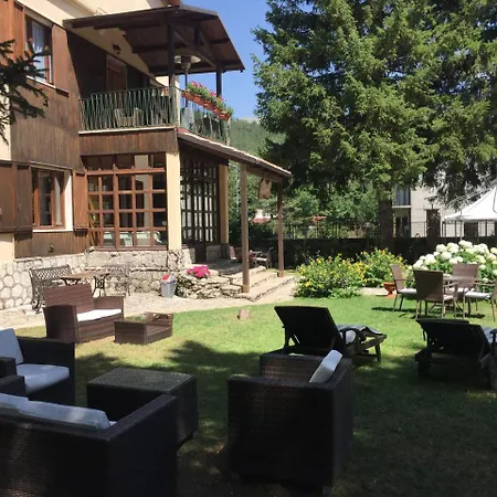 Dei Pini 3* Pescasseroli